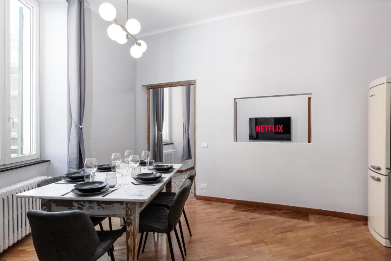 Esclusivo 130 Mq + Terrazzo Via San Vincenzo Apartment เจนัว ภายนอก รูปภาพ